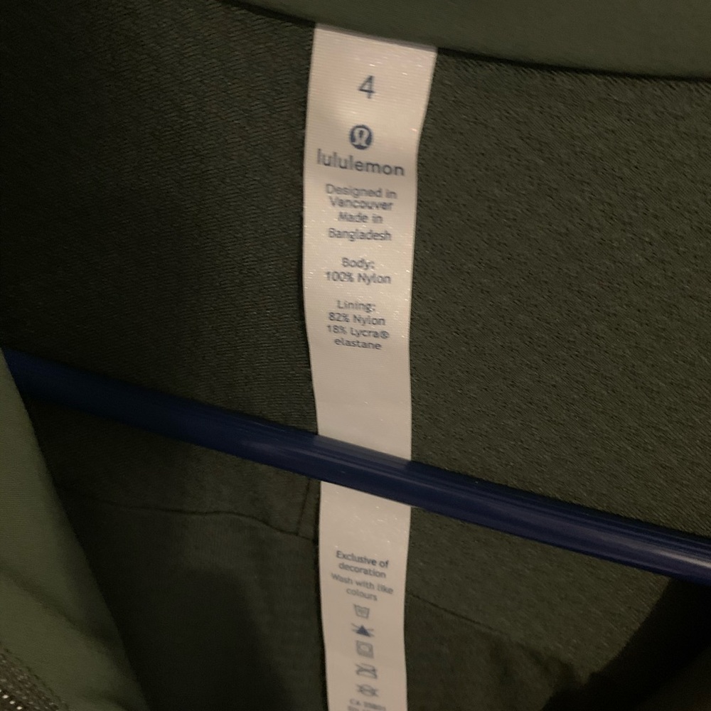 Lululemon green rain jacket